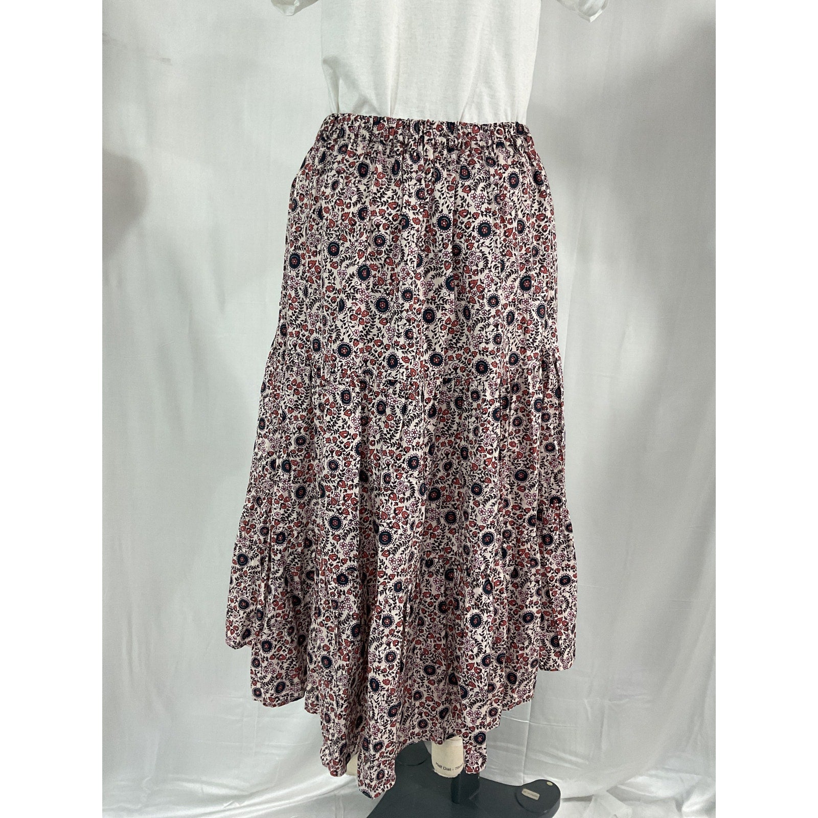 Xirena 'Iris' White Floral Tiered Maxi Skirt Size M