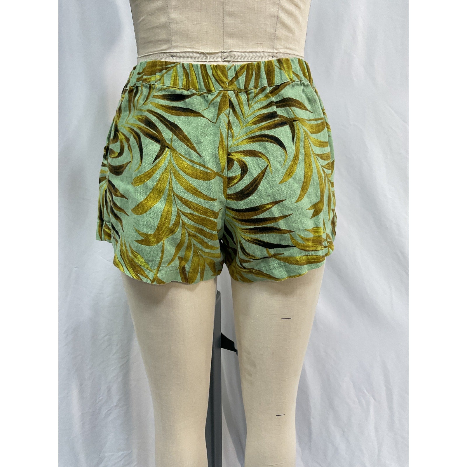 Mikoh 'Reus' Green Linen Short With Elastic Waist Shorts Size 1