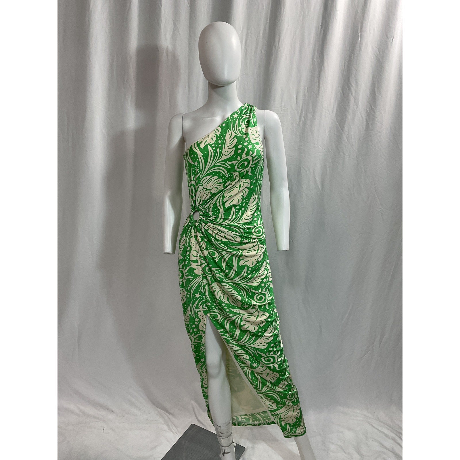 Saylor 'Kaegan' Green One Shoulder Dress Size M