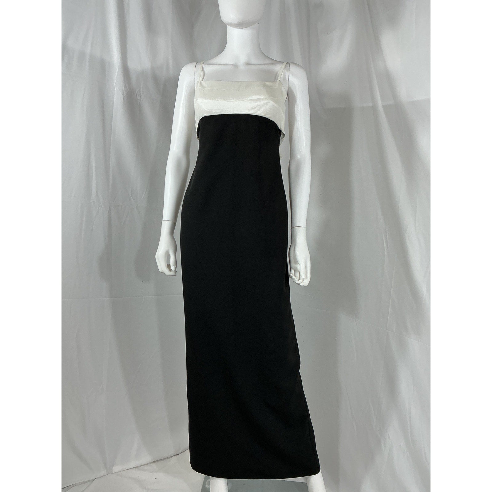 Majorelle 'Avori' Black Polyester Gown Size S