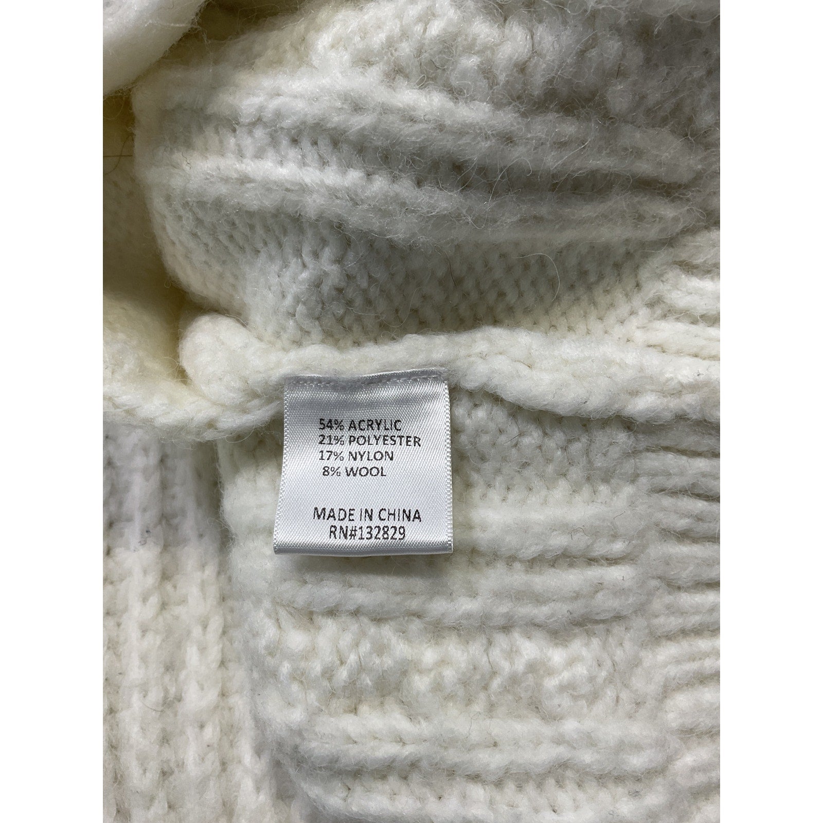 Helsa 'Serena' White Cable Cardigan Size S