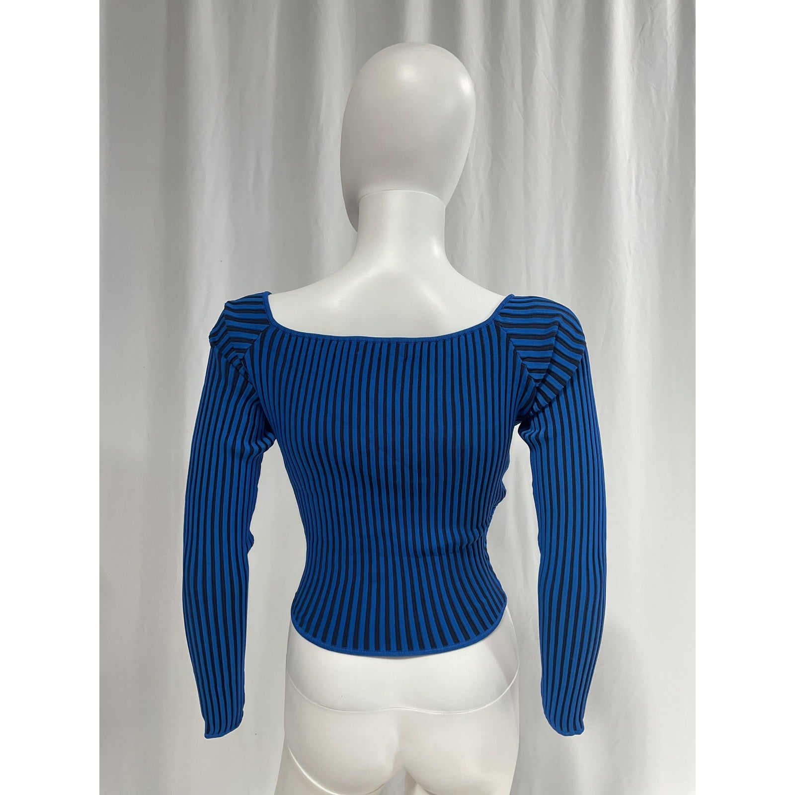 Amur 'Levona' Blue Cut Out Top Size S