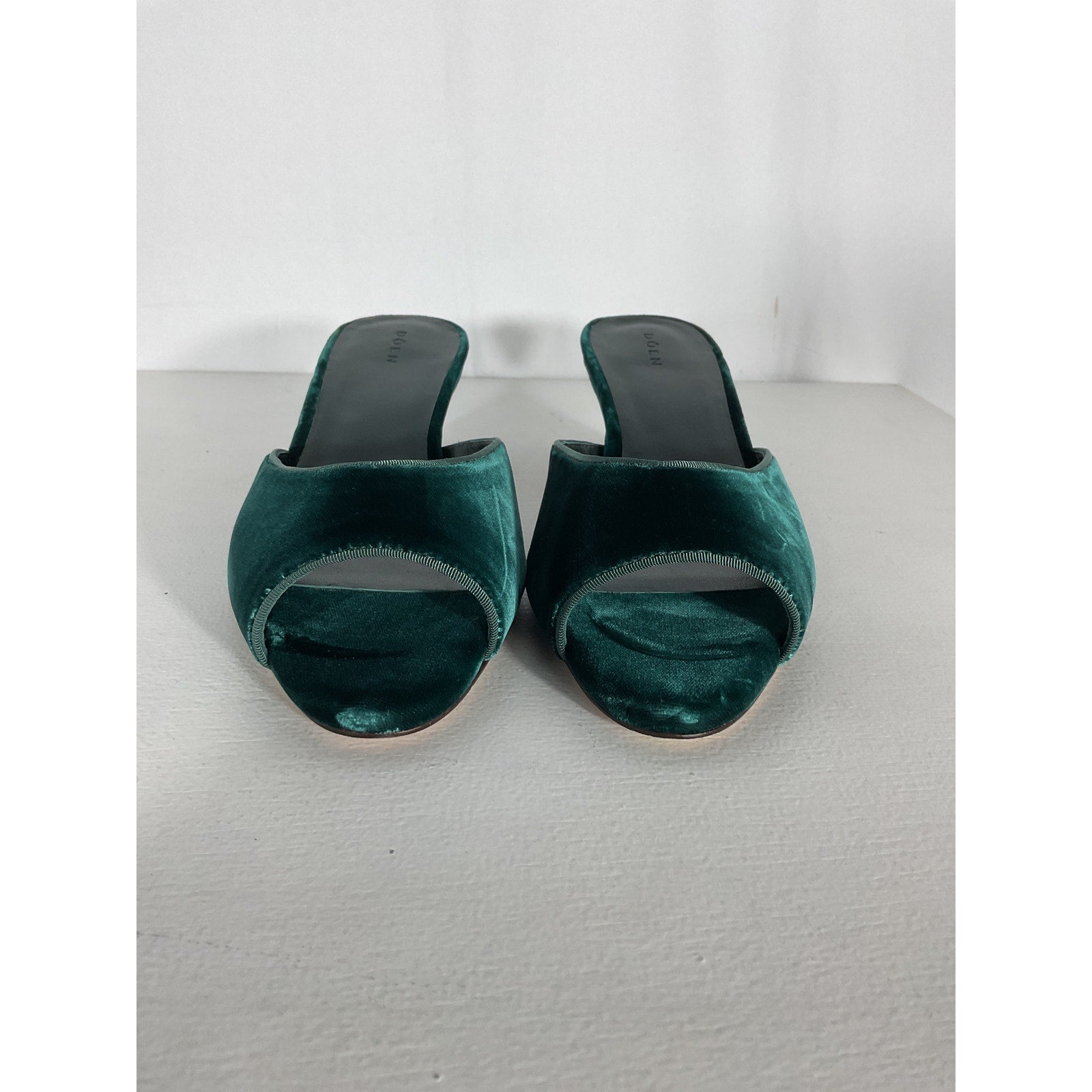 D�en 'Callie' Green Velvet Mule Size 40