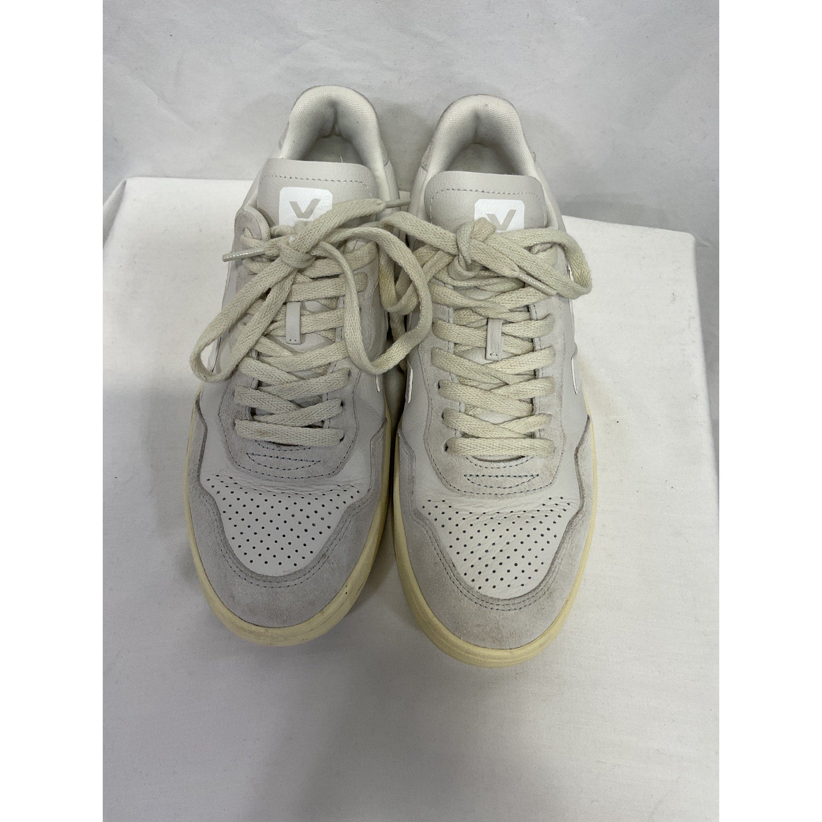 Veja 'V-90' White Leather Sneaker Size 10