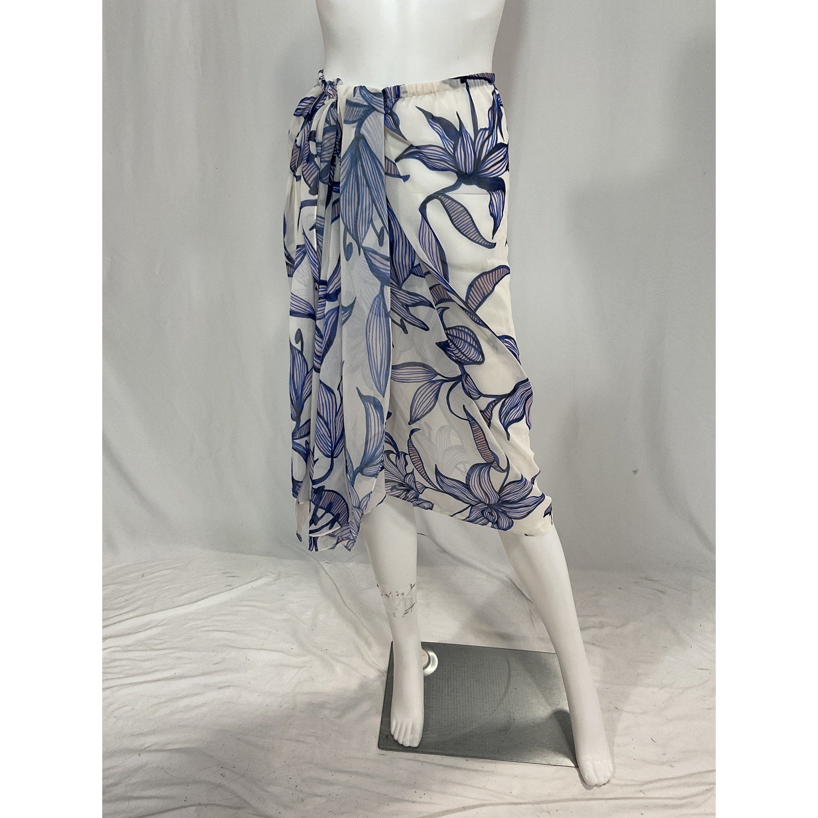 Patbo 'Stargazer Pareo' White Chiffon Dress Size OS