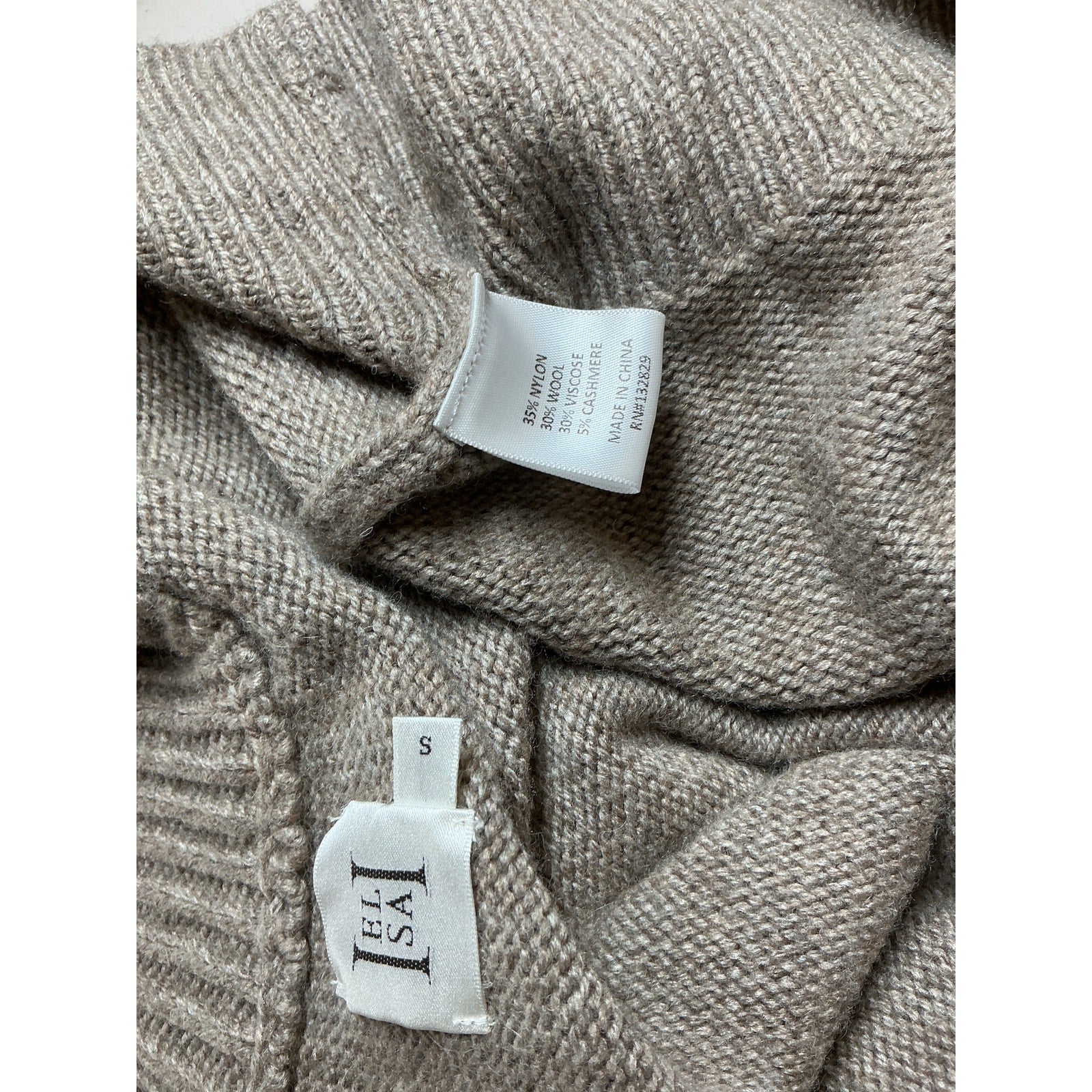 Helsa 'Pamelia' Grey Nylon Crew Neck Sweater Size S