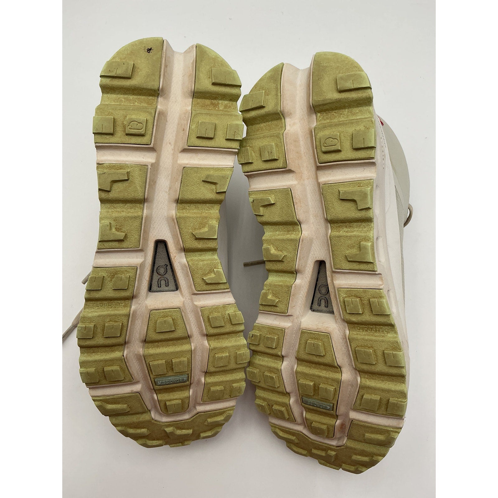 On 'Cloudroam' Green Rubber-Trimmed Recycled-Mesh And Shell High-Top Sneakers Size 6