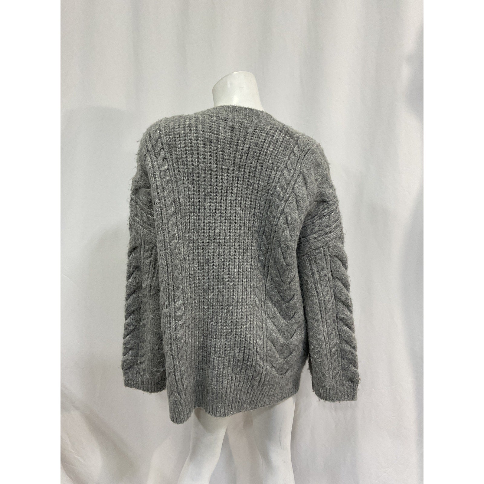 Helsa 'Serena' Grey Acrylic Cable Cardigan Size XS