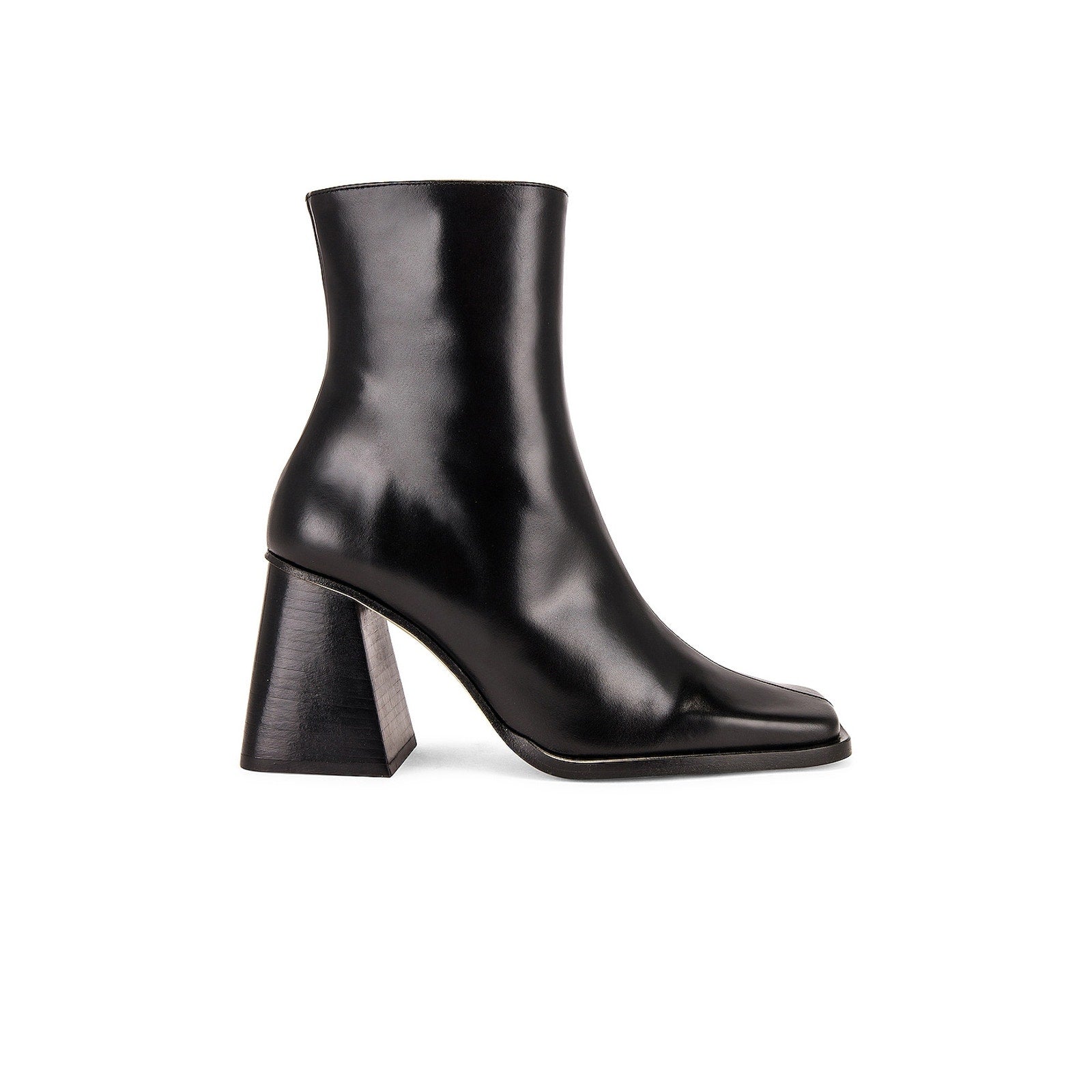 Alohas South Black leather Boot Size 8