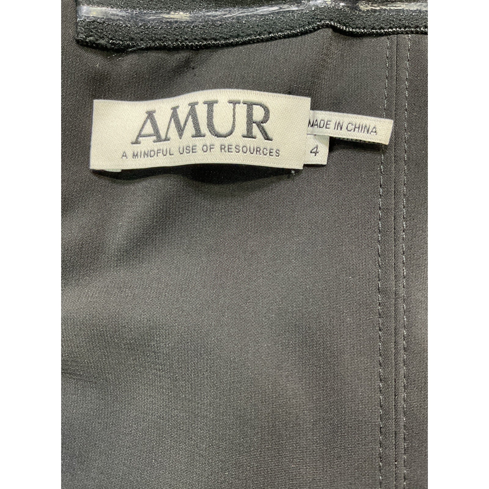 Amur 'Oriel' Black Top Size 4