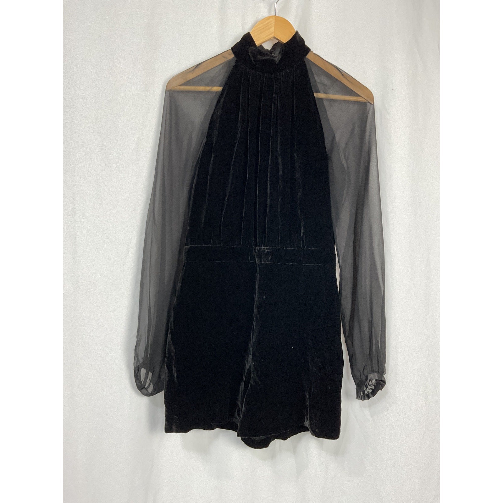 Intermix 'Sophie' Black Rayon Velvet Blouson Sleeve Romper Size 4