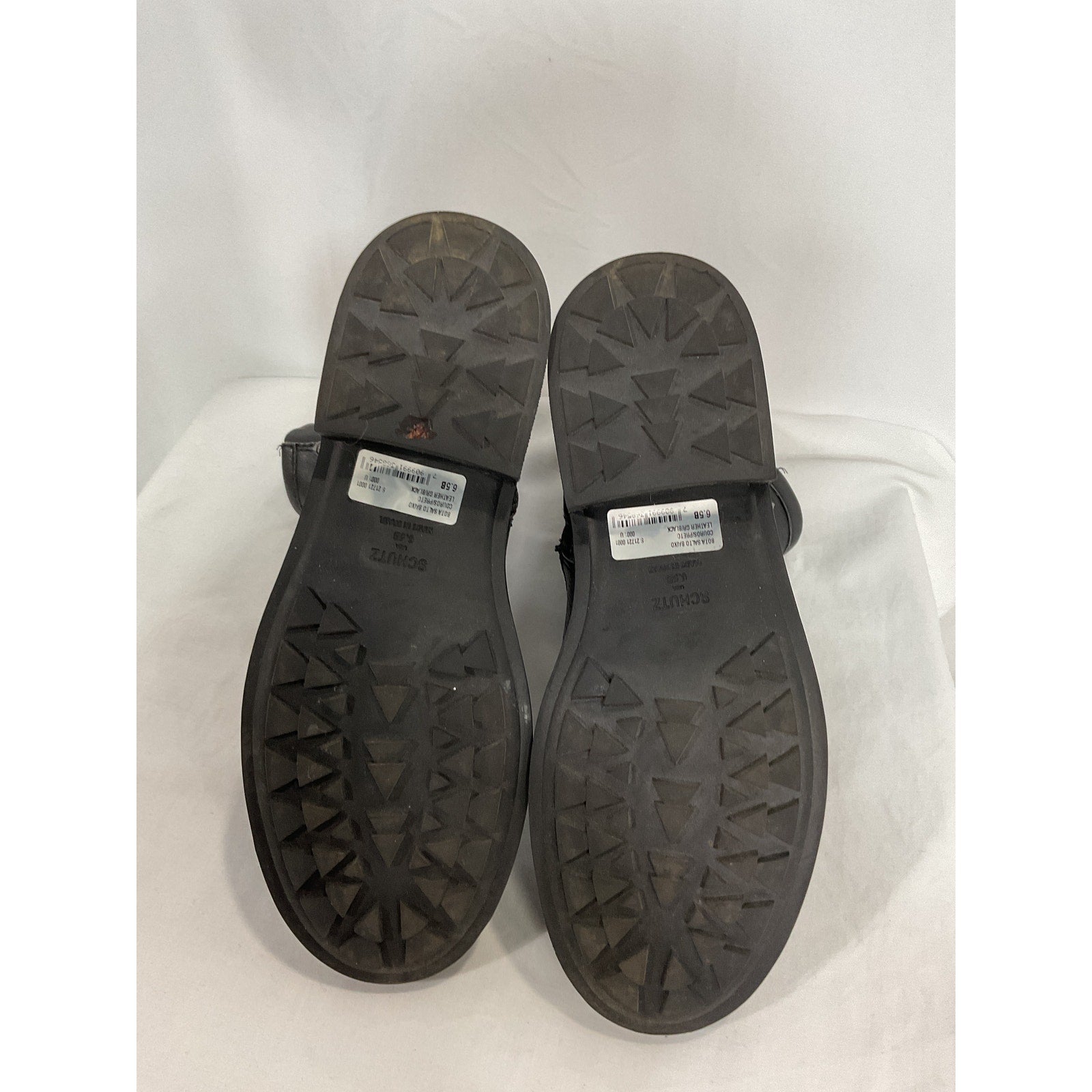 Schutz 'Luizia' Black Low Round Toe Heel Size 6.5
