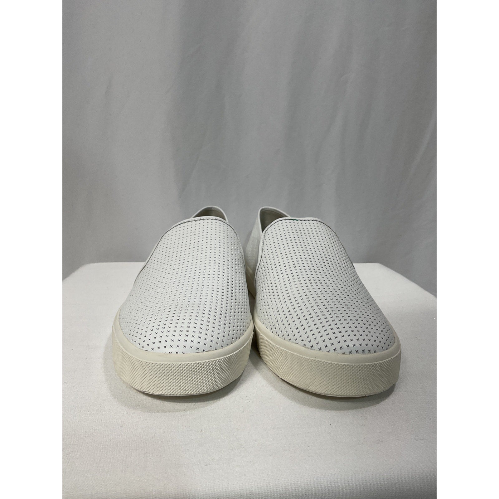 Vince 'Blair' White Crosshatched Leather Slip-On Sneakers Size 9
