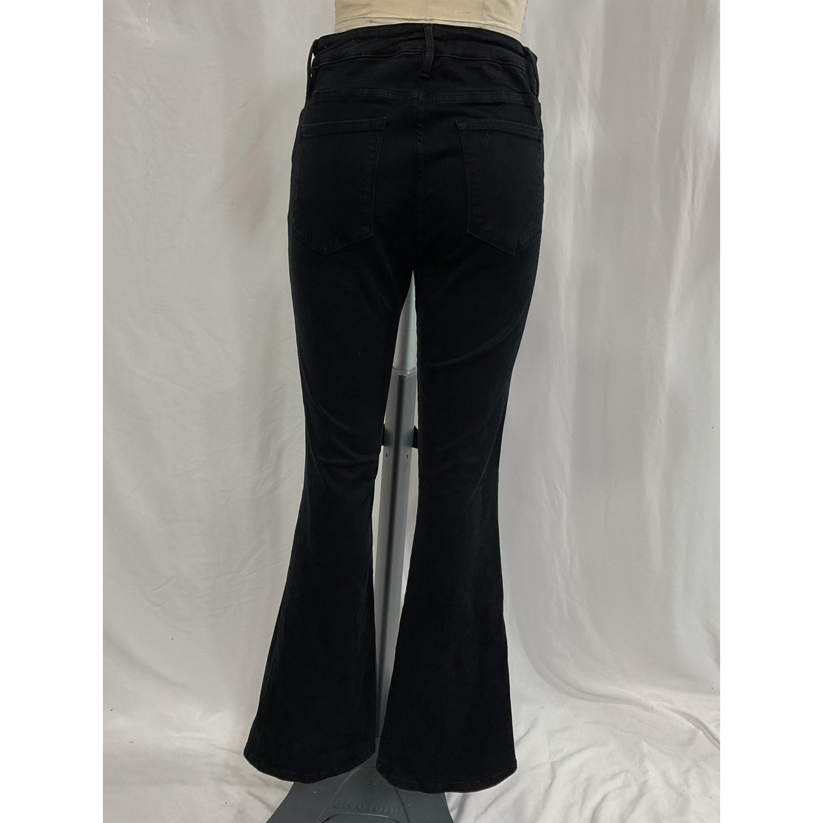 Frame 'Le One Flare 2 Larsen' Black Pant Size 2