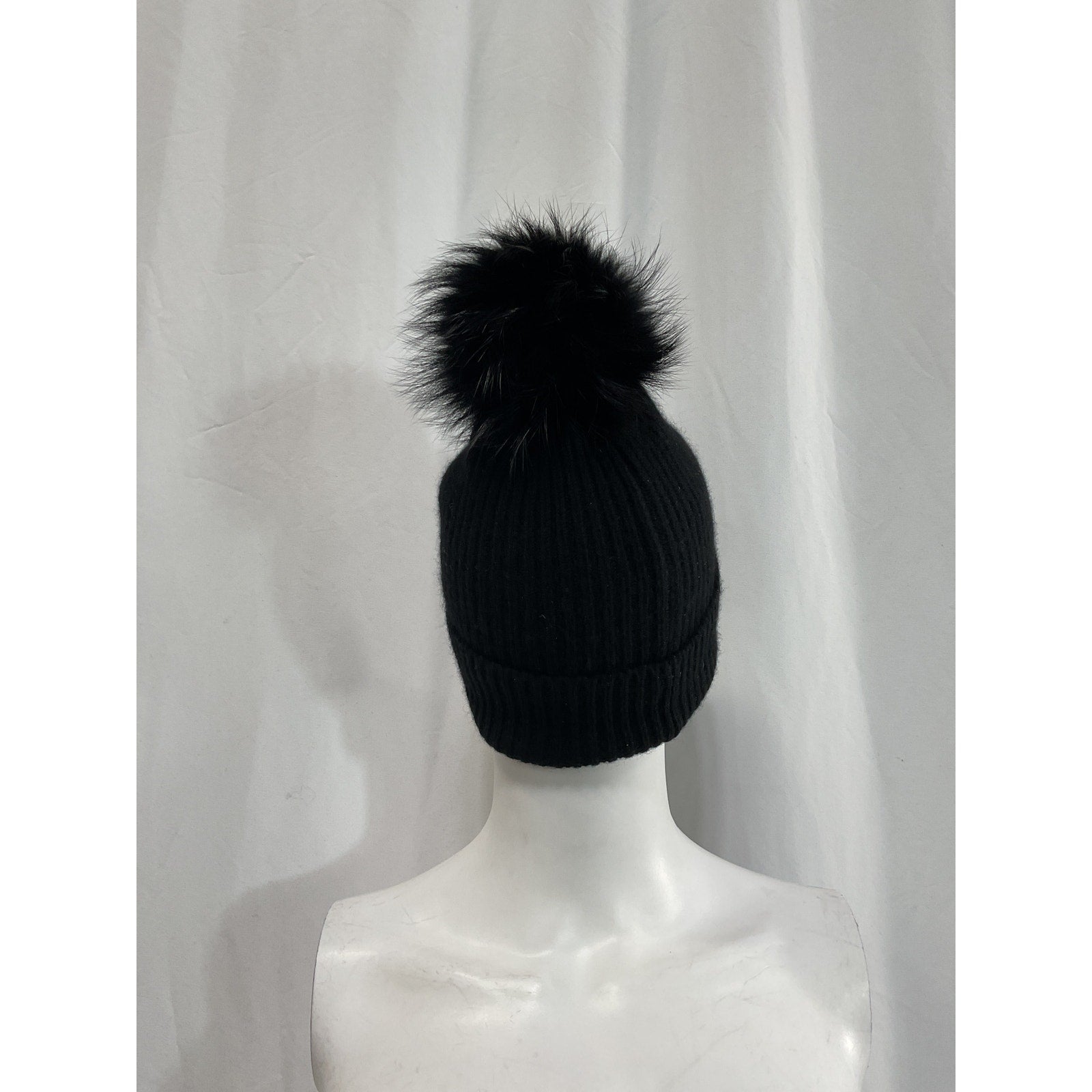 Amicale Cashmere & Fox Fur Black Pom-Pom Beanie Size OS