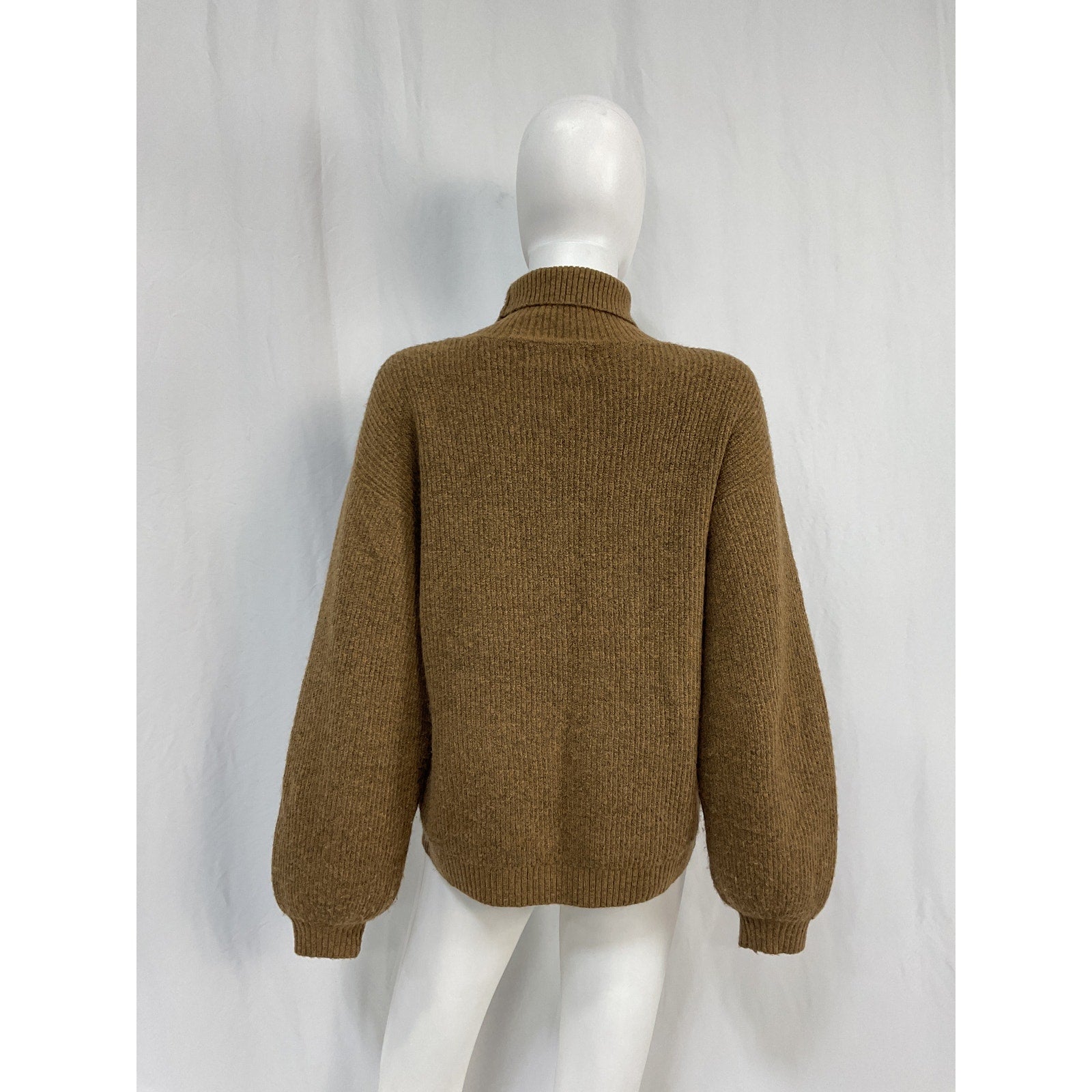 L'Academie 'Cashew' Tan Acrylic Pullover Sweater Size XS