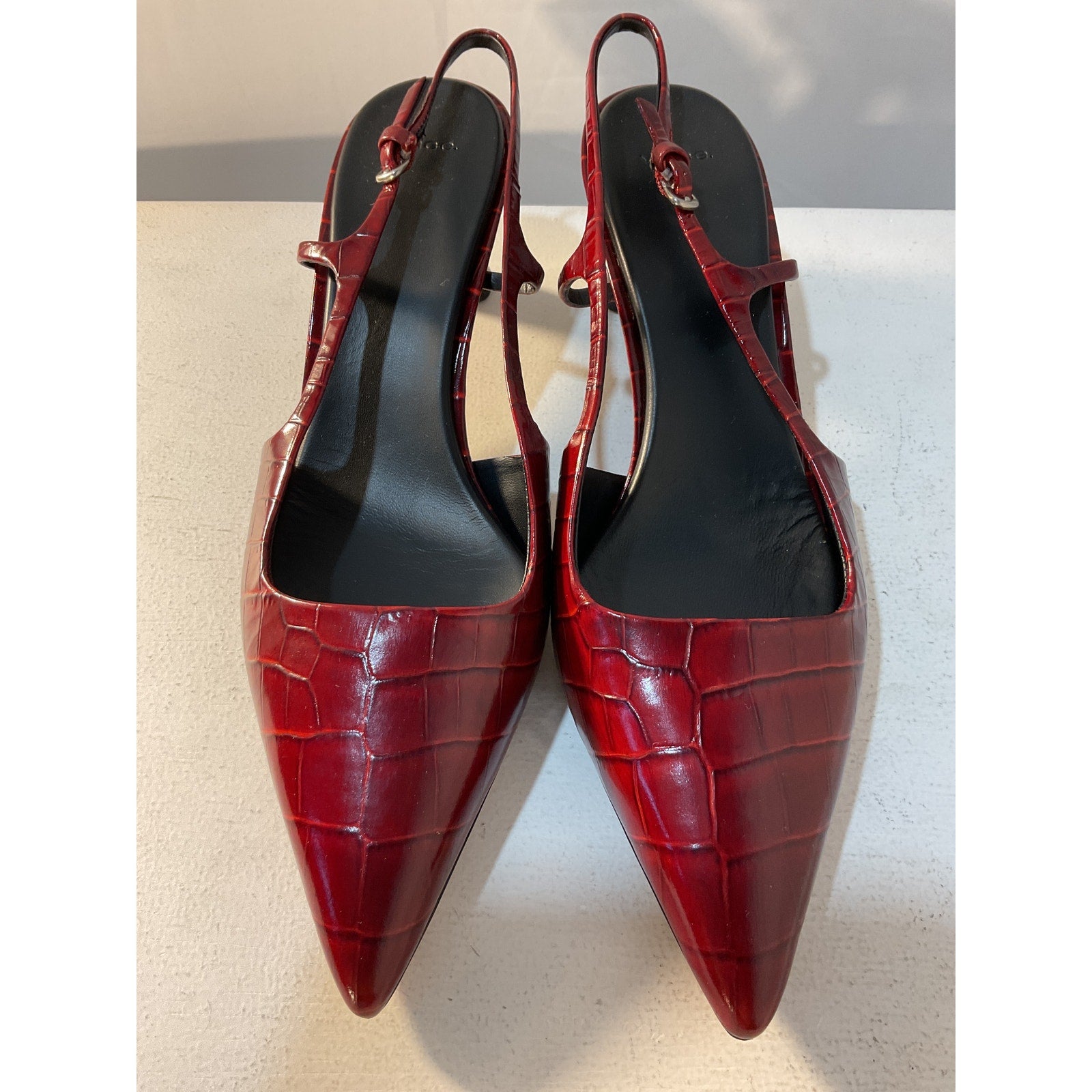 Vince 'Bianca' Red B Flat Size 10