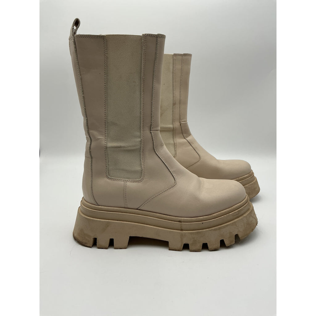 Alohas 'All Rounder' Cream Leather Boot Size 9