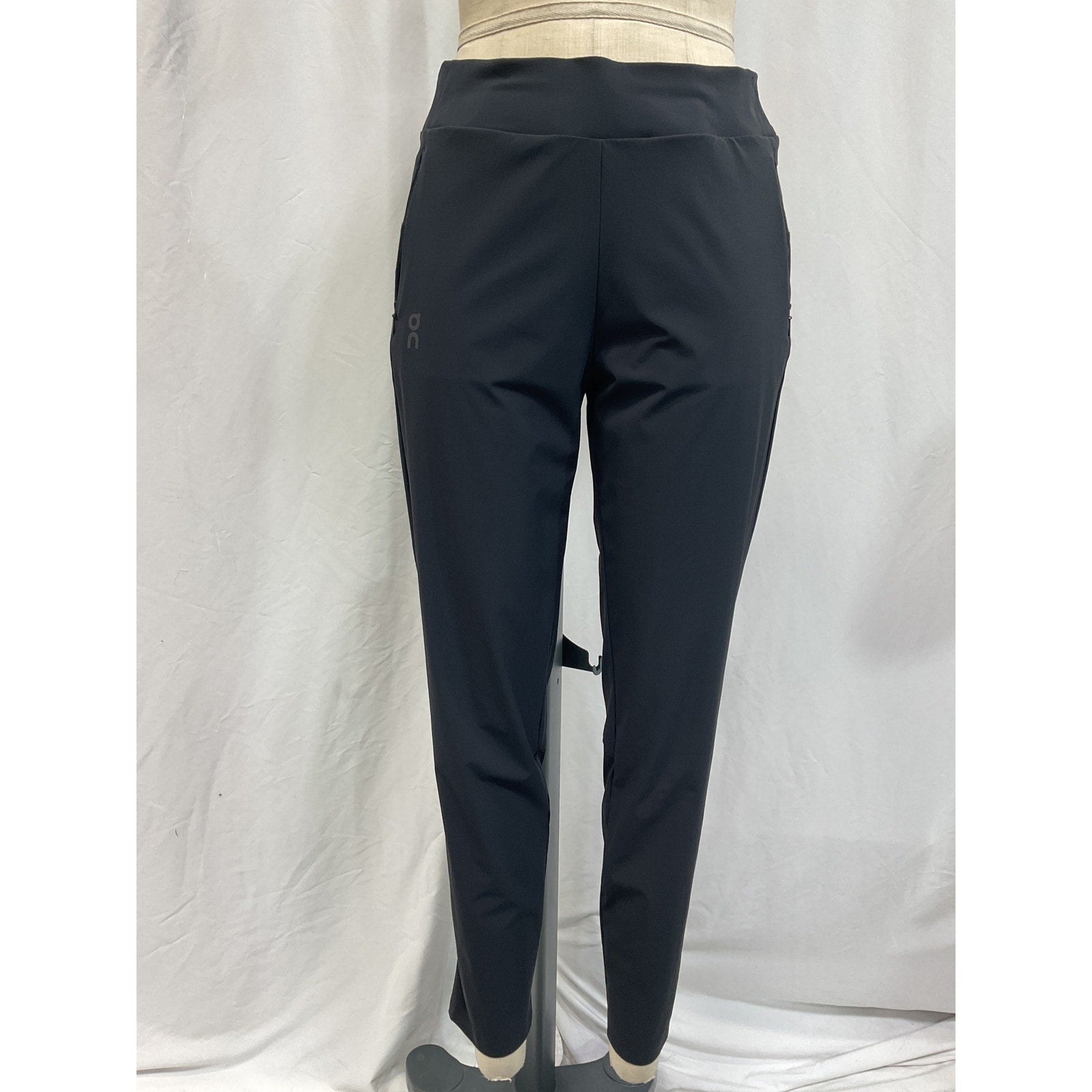 On Stretch Recycled-Shell Black Tapered Track Pants Size S