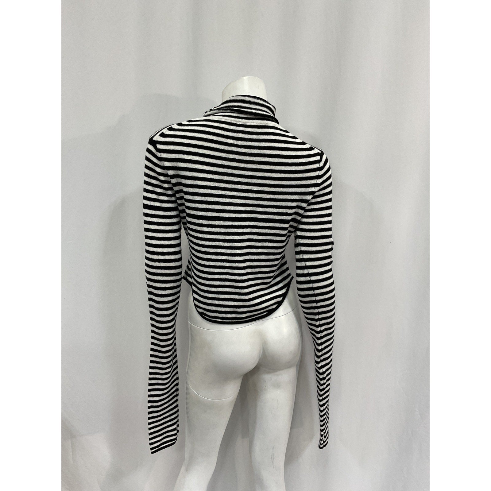 Helsa 'Alva' Black Merino Wool Turtleneck Sweater Size M