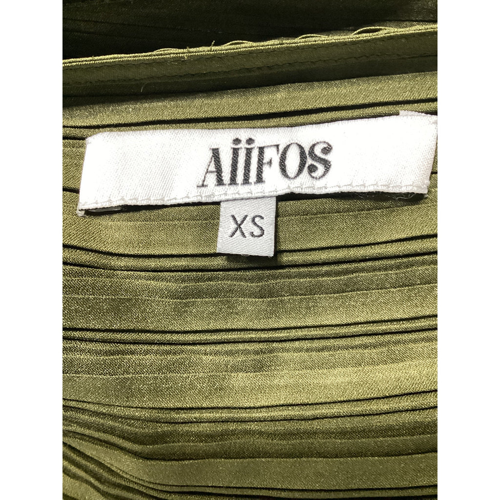 Aiifos 'Sonya' Green Satin Top Size XS