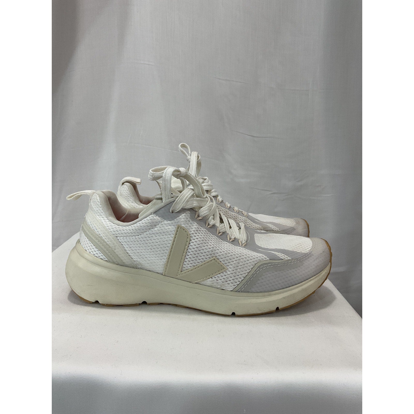 Veja 'Condor' White Running Sneakers Size 10
