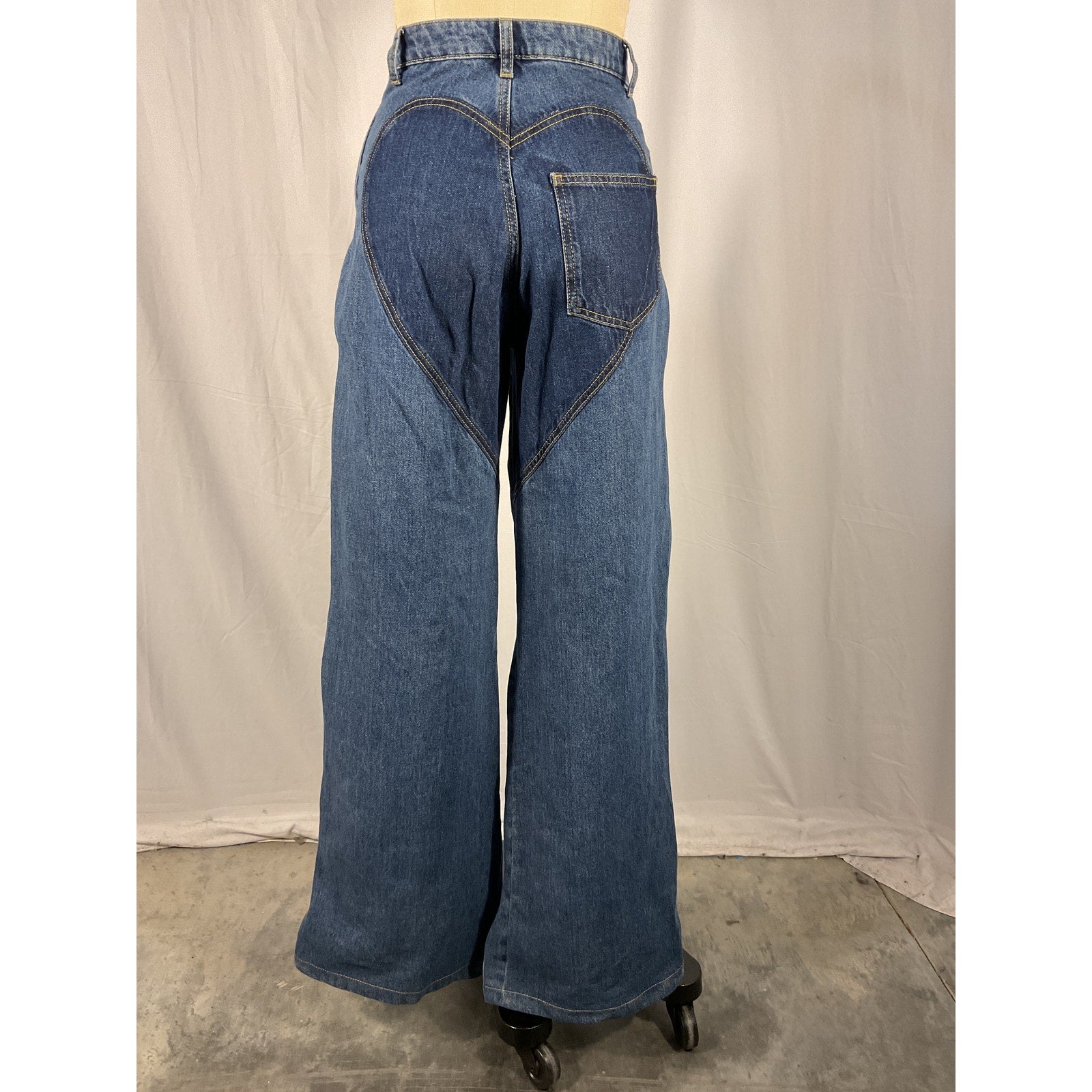 Area 'Rope' Blue Floral Cutout Wide Leg Denim Jean Size 26 - NWT
